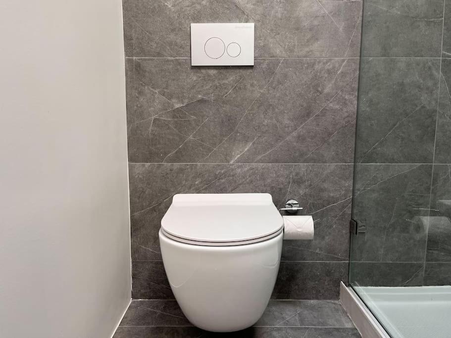 New Ample And Cozy One Bedroom Apt In Brooklyn At Rem-Casa 뉴욕 외부 사진