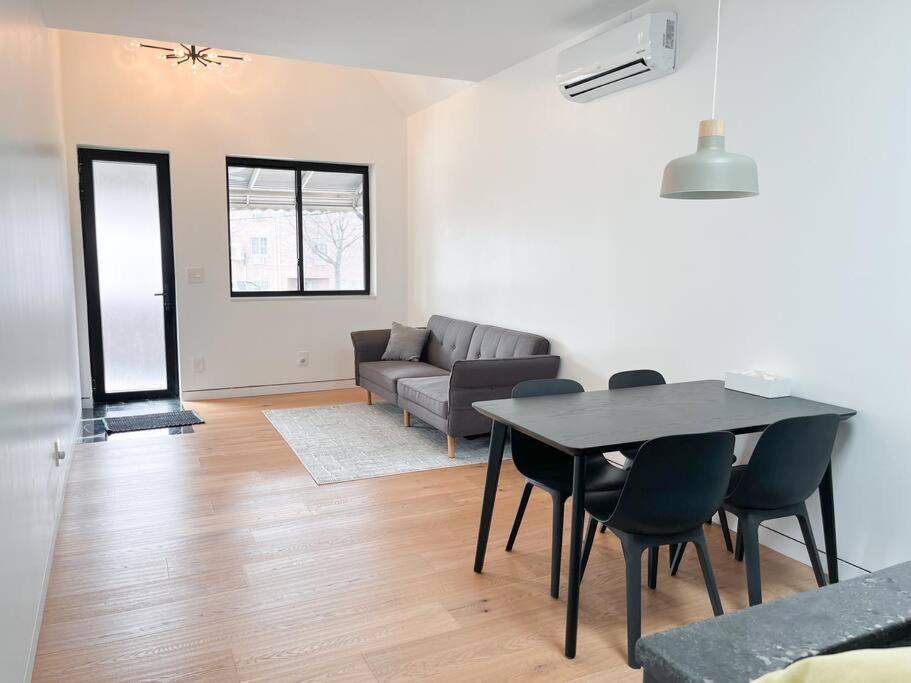 New Ample And Cozy One Bedroom Apt In Brooklyn At Rem-Casa 뉴욕 외부 사진